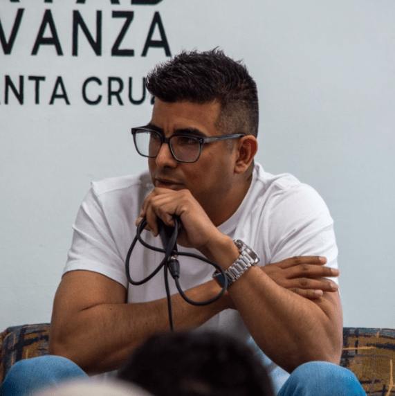 Jairo Guzmán, el candidato de La Libertad Avanza en Santa Cruz: “Los que deberían atraer inversiones están haciendo lo&nbsp;contrario”