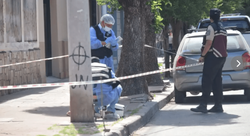 Hallaron muerto a un hombre de 33 años con una puñalada en el barrio Hernando de&nbsp;Lerma