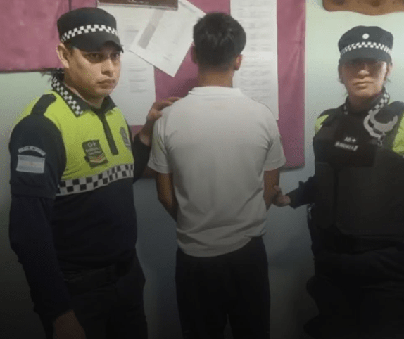 Detuvieron a un estudiante de 17 años por ingresar armado a una escuela en Tucumán