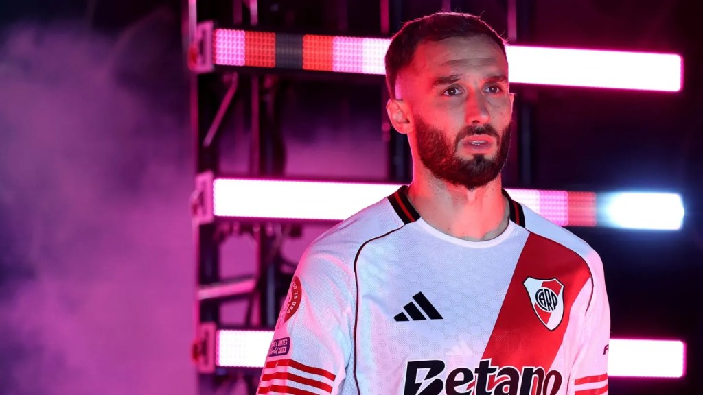 River: crece la tensión por Pezzella y referentes del plantel buscarían que sea&nbsp;reincorporado